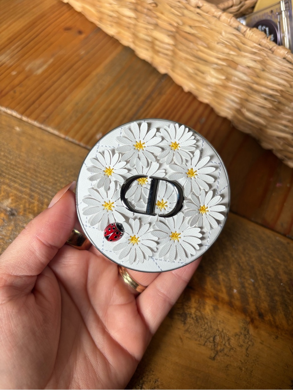 Dior Ladybug Bronzer 031 - Picture 3 of 4